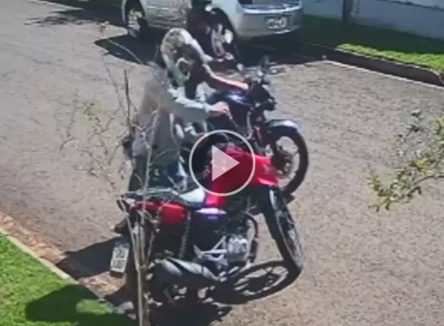 Câmera flagra dupla furtando moto de pintor em Campo Grande