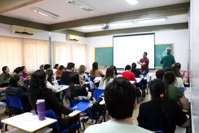 Diploma universitário cresce em MS e atinge 23% em 2025