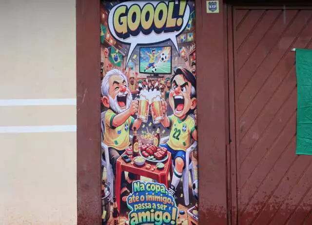 Rua une vizinha há 12 anos para torcer pelo Brasil na Copa