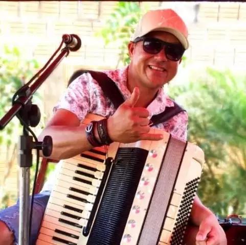 Morre Gilvan Santos, músico do Grupo Raízes, em MS