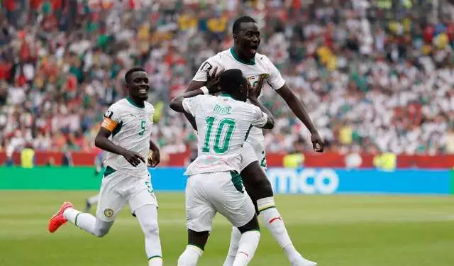 Senegal goleia Iraque por 5 a 0 e sonha com classificação