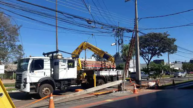 Posto de troca na Av. Mato Grosso após batalha de caminhão