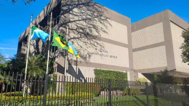 Justiça determina despejo de mães e filhos em Dourados