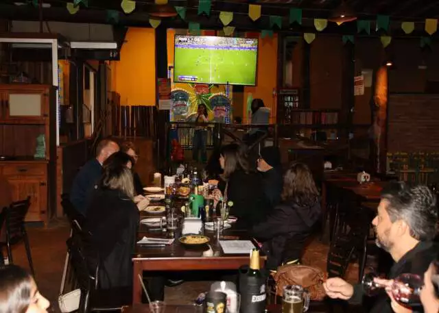 Churrascarias em Campo Grande viram redutos para ver a Copa