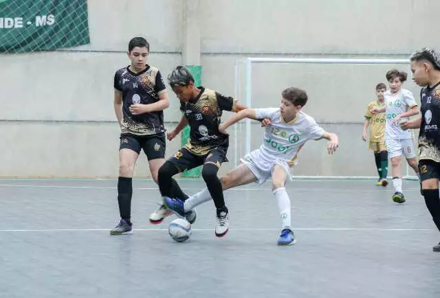 Finalistas definidos na Copa Pelezinho de Futsal