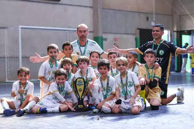 Escolinha Pelezinho vence todas as categorias da Copa Pelezinho