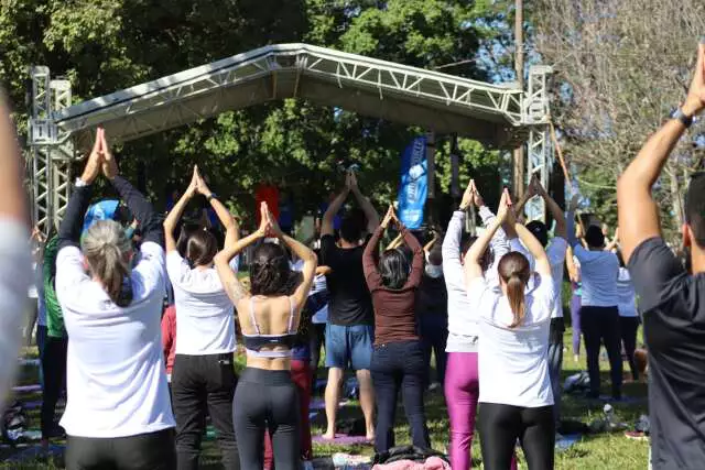 Festival de Yoga em Campo Grande uma natureza e bem-estar
