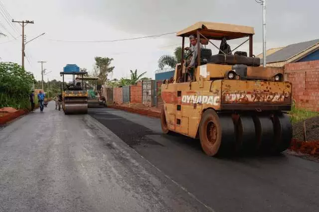 Campo Grande investe R$ 39,7 mi em asfalto em 10 bairros