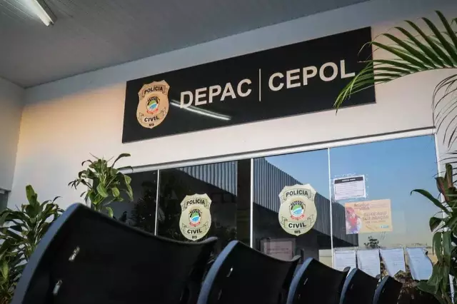 Dono de box no Camelódromo está preso por recepção de celulares