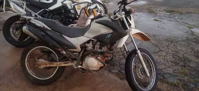 Moto com R$ 290 mil em multas é apreendida em Campo Grande