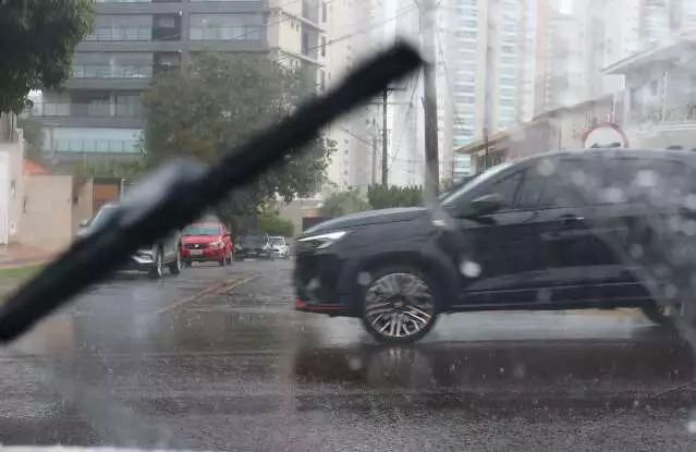 Chuva forte e frio chegam a Campo Grande neste fim de semana
