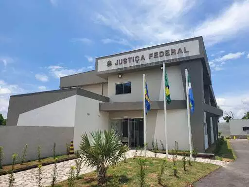 Justiça autorizar a cidadania brasileira de mulher empregada