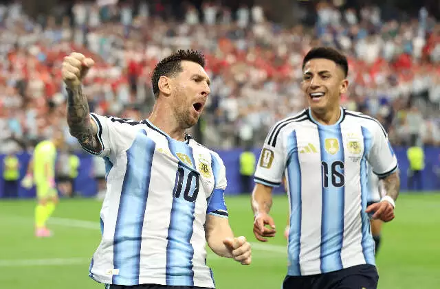 Messi bate Klose e vira maior artilheiro da história das Copas