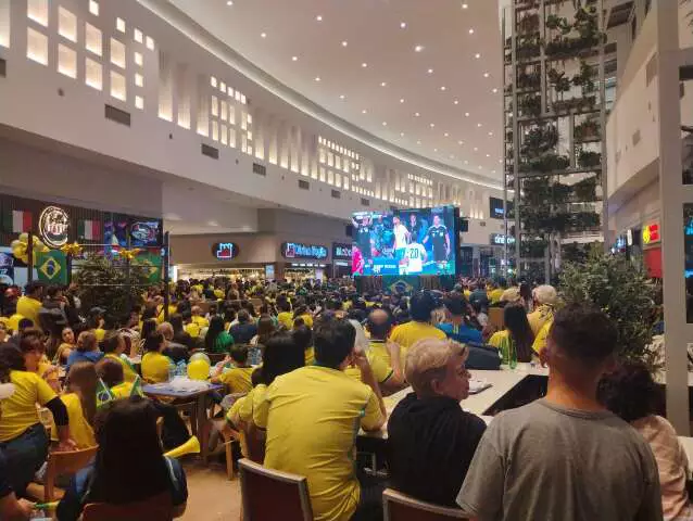 Jogo do Brasil altera funcionamento dos shoppings em Campo Grande