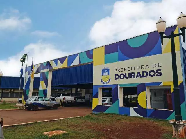 Dourados anula licitação de R$ 7,5 milhões para tapa-buracos