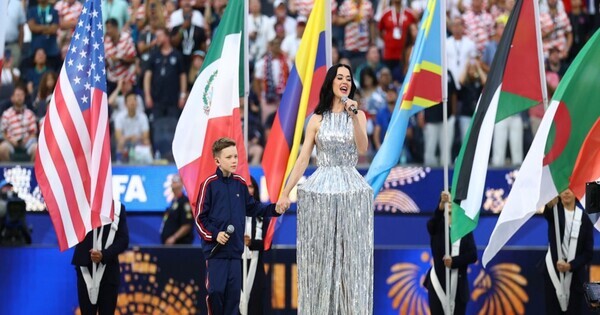 Katy Perry e Tius Luka cativam os fãs com ‘Wonder’ na cerimônia de abertura da Copa do Mundo FIFA 2026 em Los Angeles
