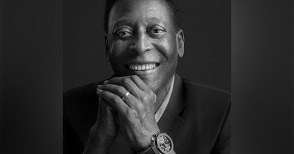 “Vamos atrás da sexta estrela”: Brasil presta homenagem às lendas Pelé e Zagallo antes da abertura do FIFA WC