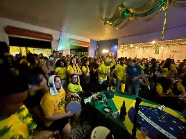 Cidade da Copa vazia na chuva em Campo Grande