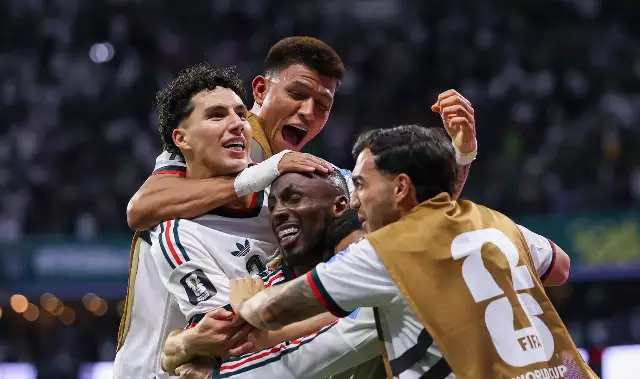 México vence Tchéquia e garante 100% na Copa do Mundo 2026