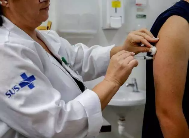 Prorrogação SUS da vacinação do HPV para jovens até 31 de dezembro