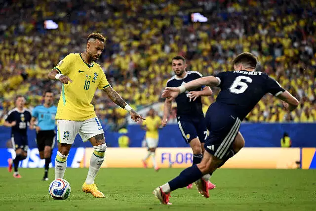 Brasil vence Escócia por 3 a 0 e lidera grupo na Copa 2026
