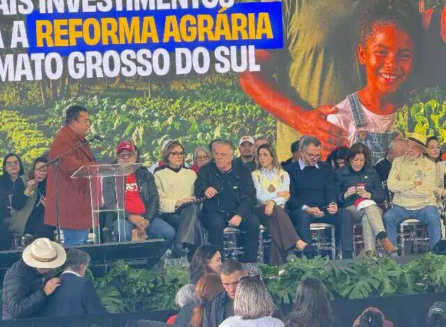 Lula entrega 1.390 títulos de terra em Mato Grosso do Sul