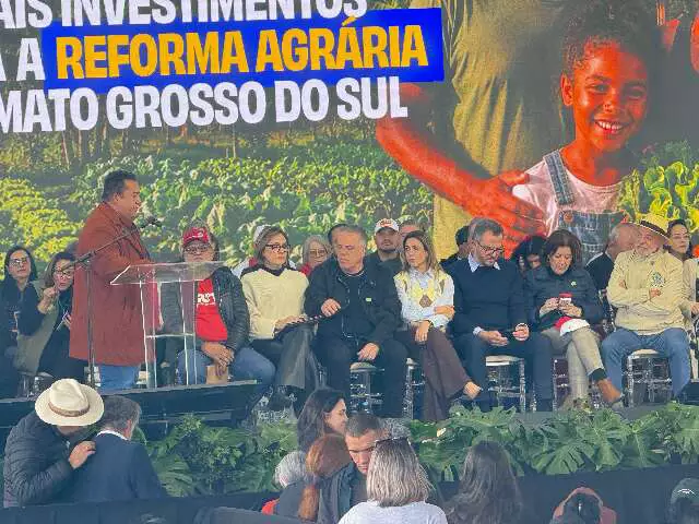 Lula entrega 1.390 títulos de terra em Mato Grosso do Sul