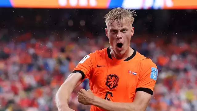 Holanda vence Tunísia por 3 a 1 e lidera Grupo F da Copa