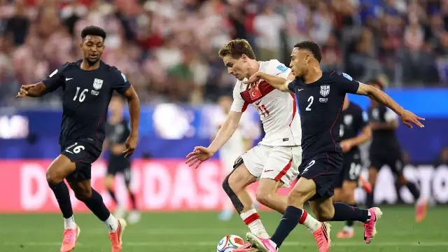 Turquia vence EUA por 3 a 2, mas é eliminada da Copa