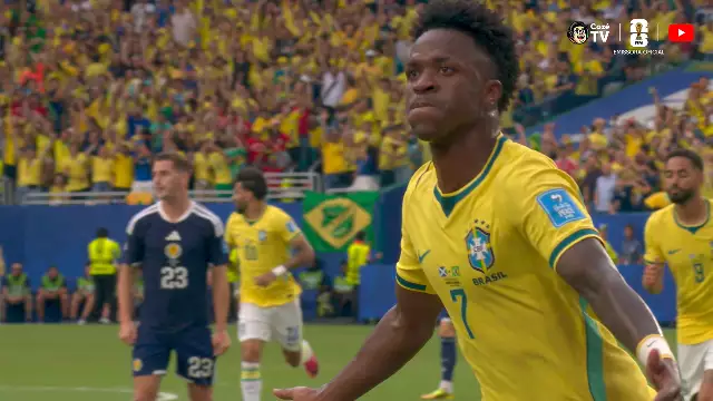 Gol de Vini Jr. é anulado pelo VAR contra a Escócia